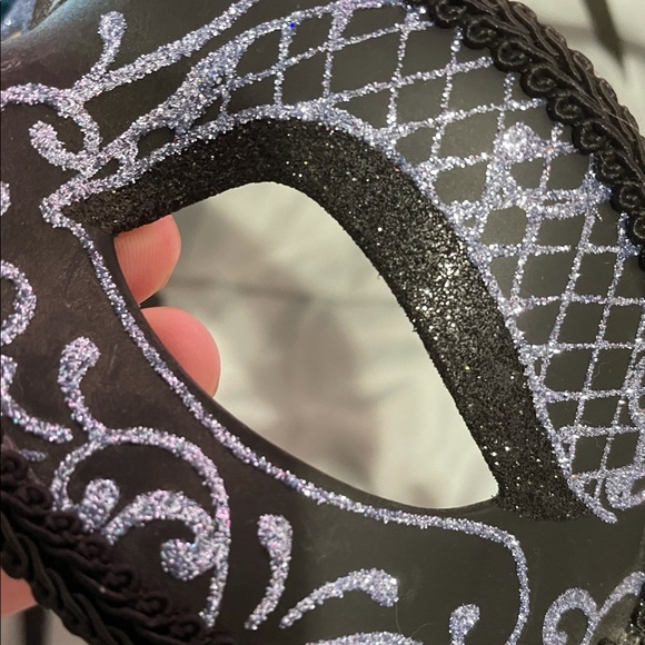 🖤💙 Masquerade Mask 💙🖤 - Picture 5 of 13